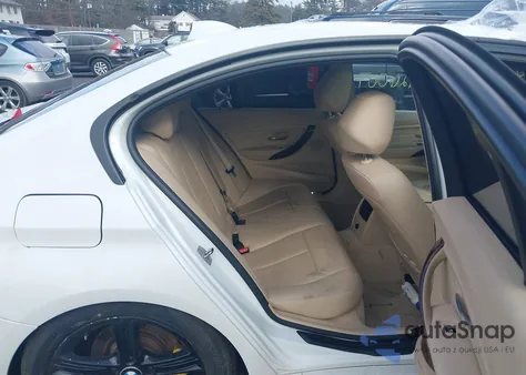 2014 BMW 328I z USA, uszkodzony, nr VIN WBA3C1C54EK116733